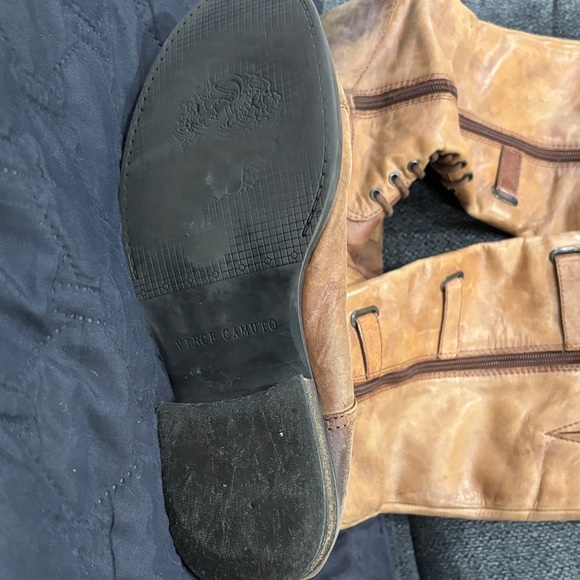 Vince Camuto Womens boots - Picture 3 of 5